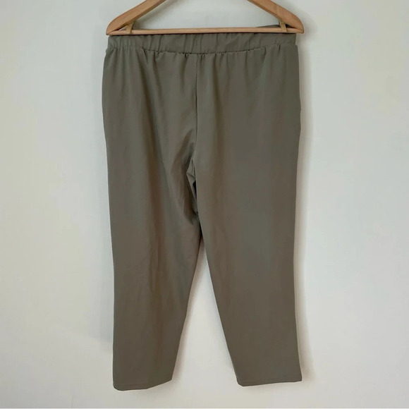Joe Fresh Ankle Crop Pull On  Athleisure Pant - Picture 2 of 4